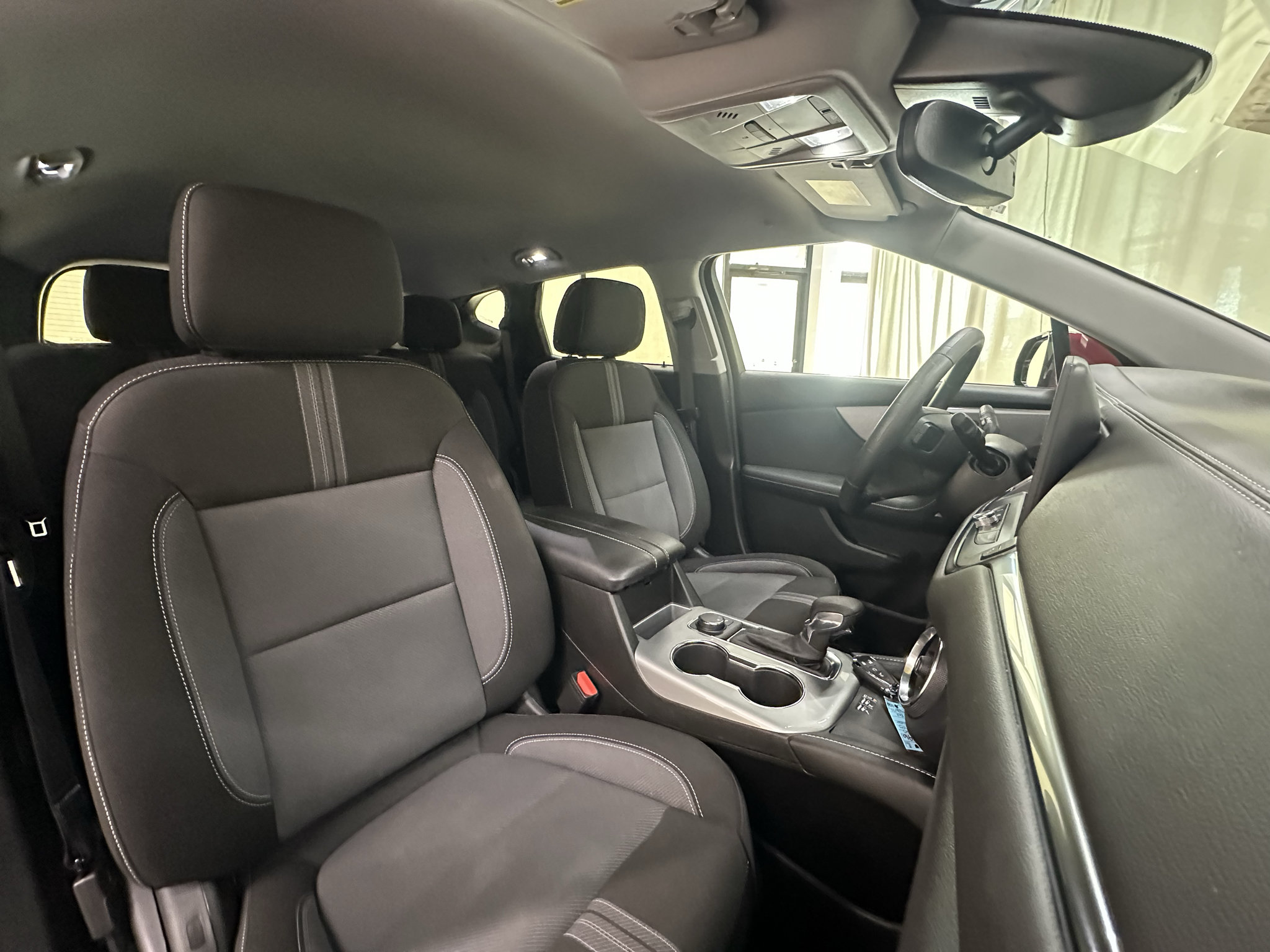 Used 2025 Chevrolet Blazer LT w/ Convenience Package FWD image 23