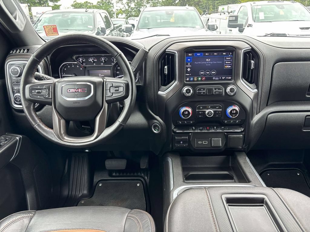 Used 2021 GMC Sierra 2500 AT4 w/ Snow Plow Prep/Camper Package AWD/4WD image 10