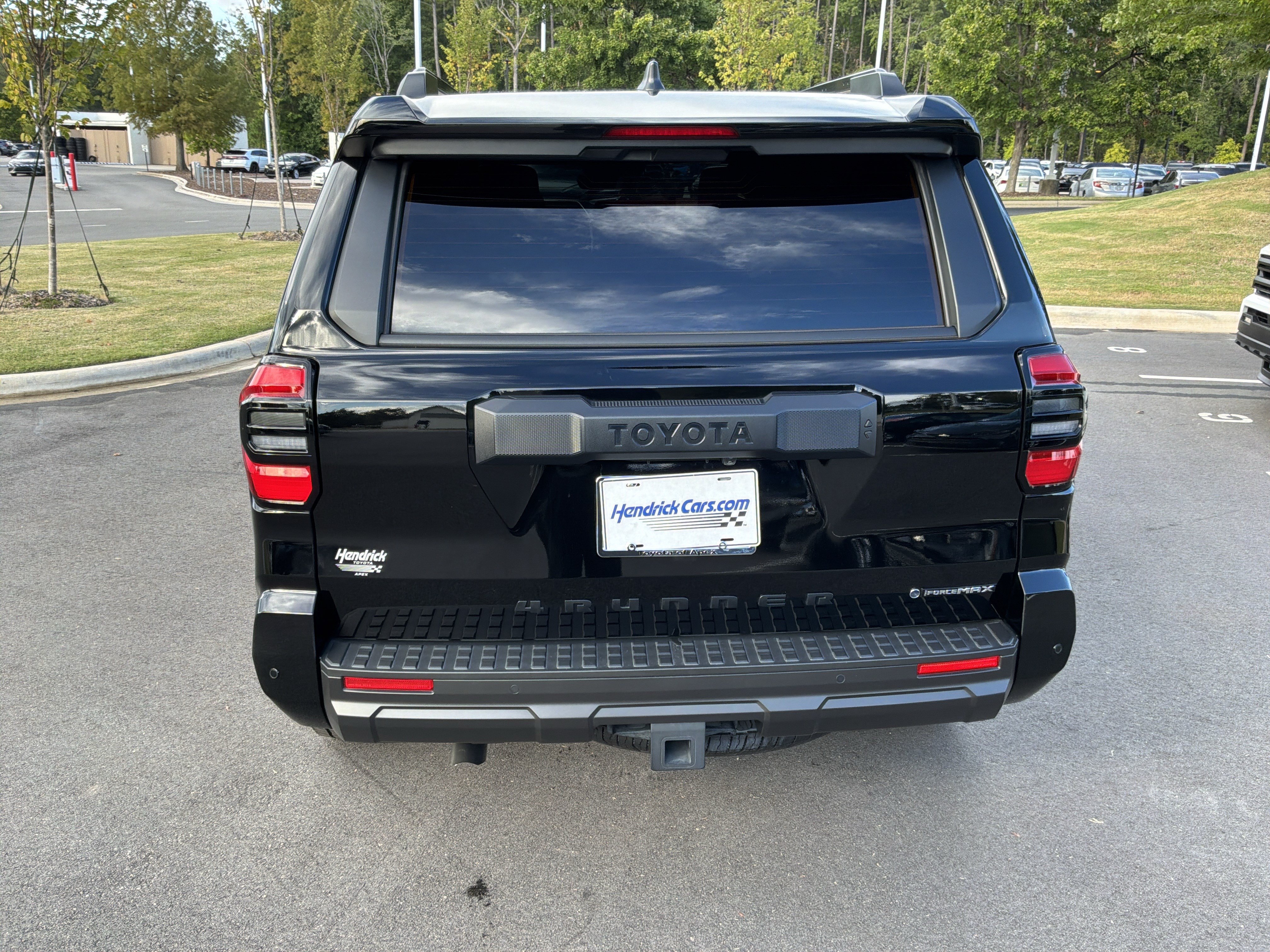 Used 2025 Toyota 4Runner TRD Off-Road Premium AWD/4WD image 9