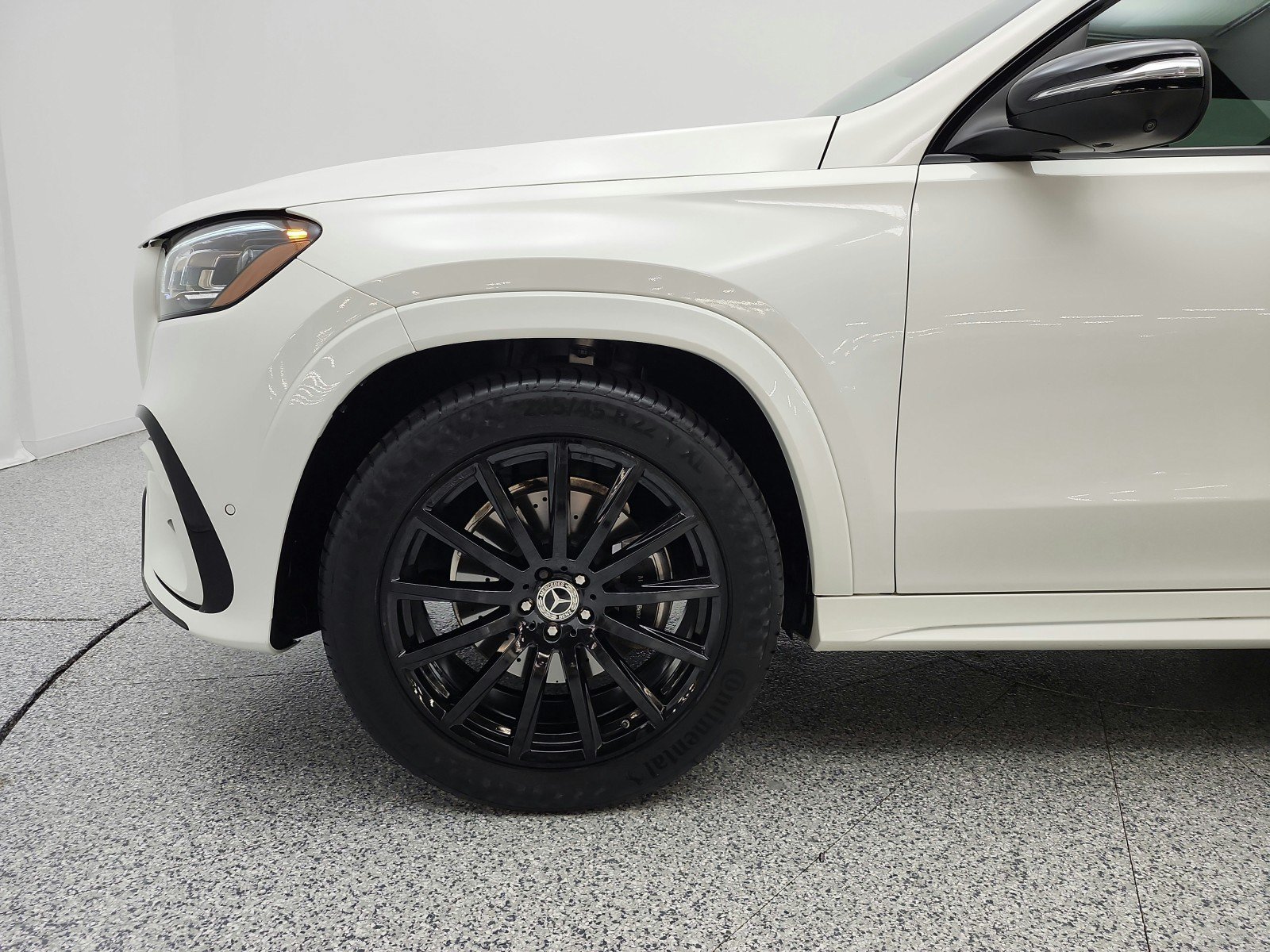 Certified 2024 Mercedes-Benz GLS 450 4MATIC image 23