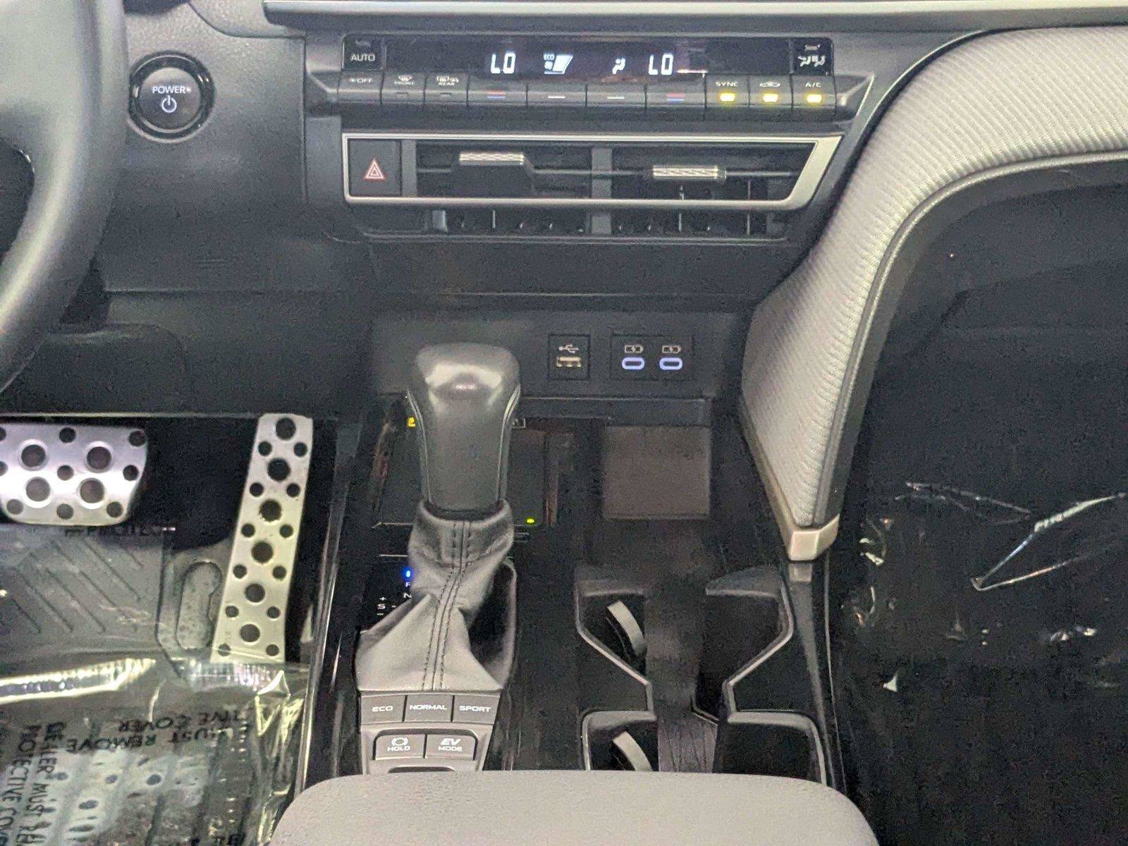 Certified 2025 Toyota Camry SE w/ Convenience Package FWD image 40