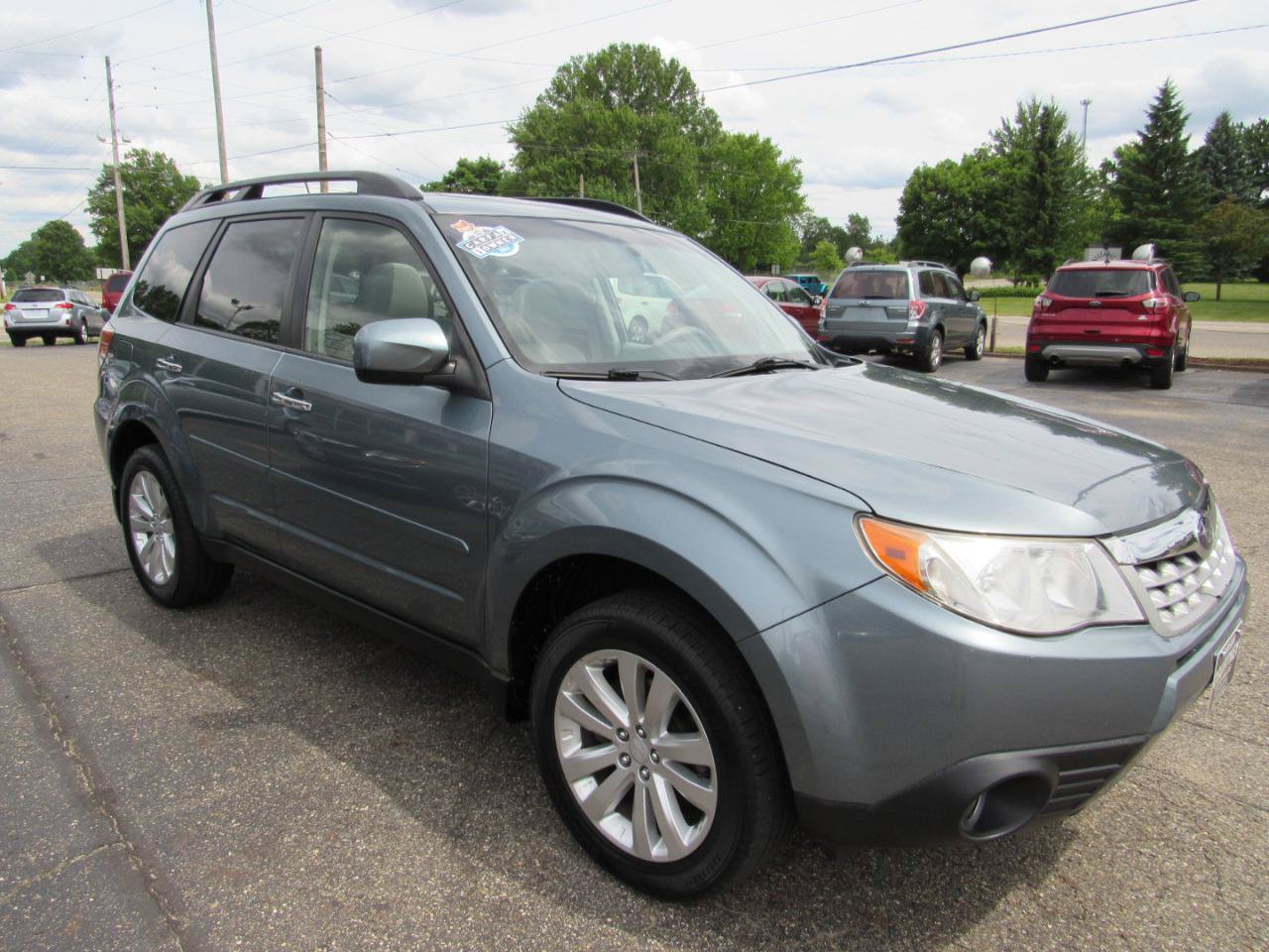 Used 2013 Subaru Forester 2.5X Limited AWD/4WD image 23