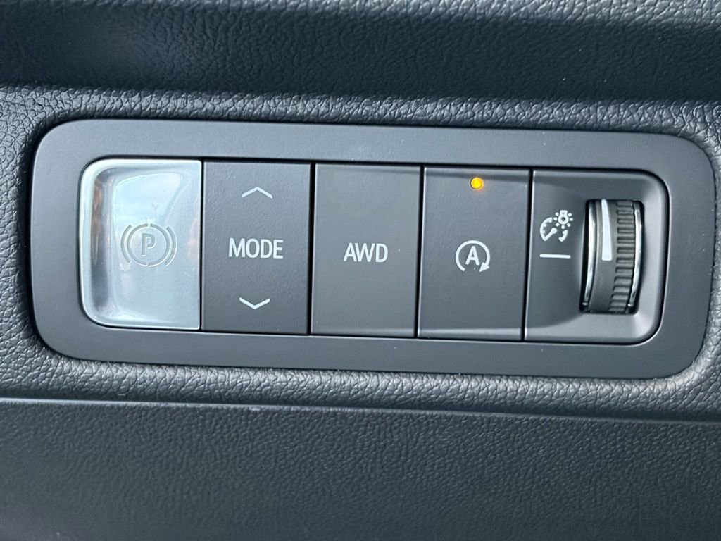 New 2026 Chevrolet Traverse LT w/ Midnight/Sport Edition image 13