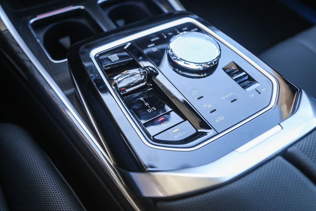 New 2026 BMW 760i xDrive AWD/4WD image 16