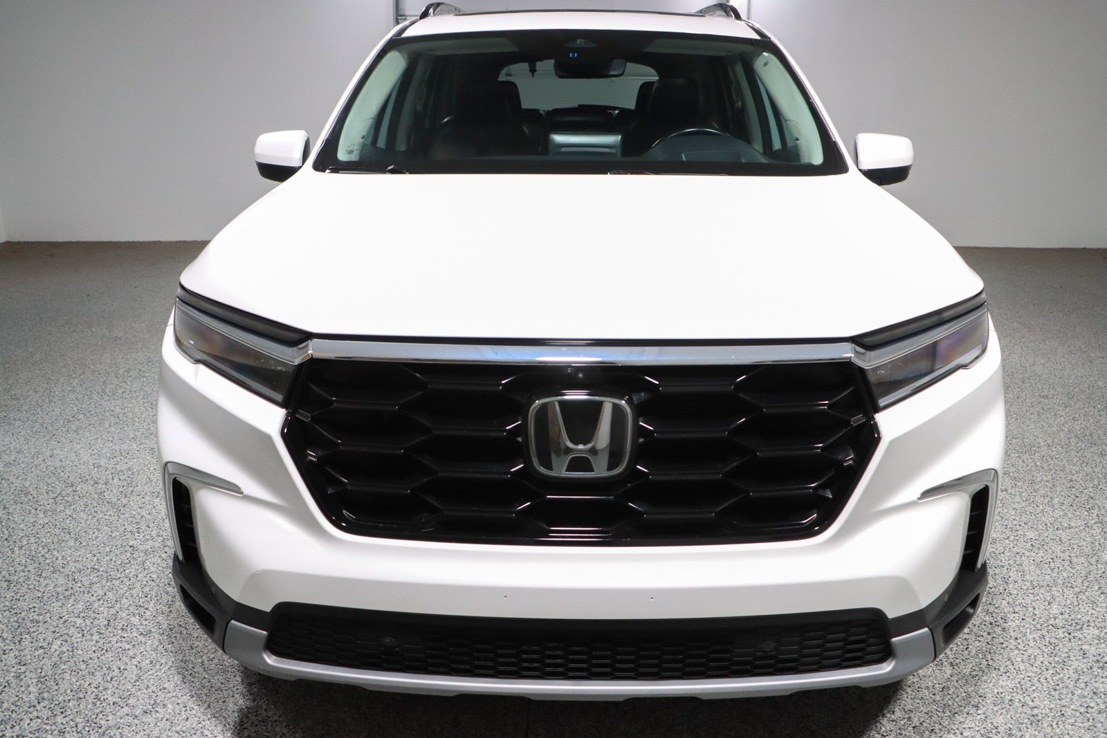 Used 2024 Honda Pilot Elite image 4