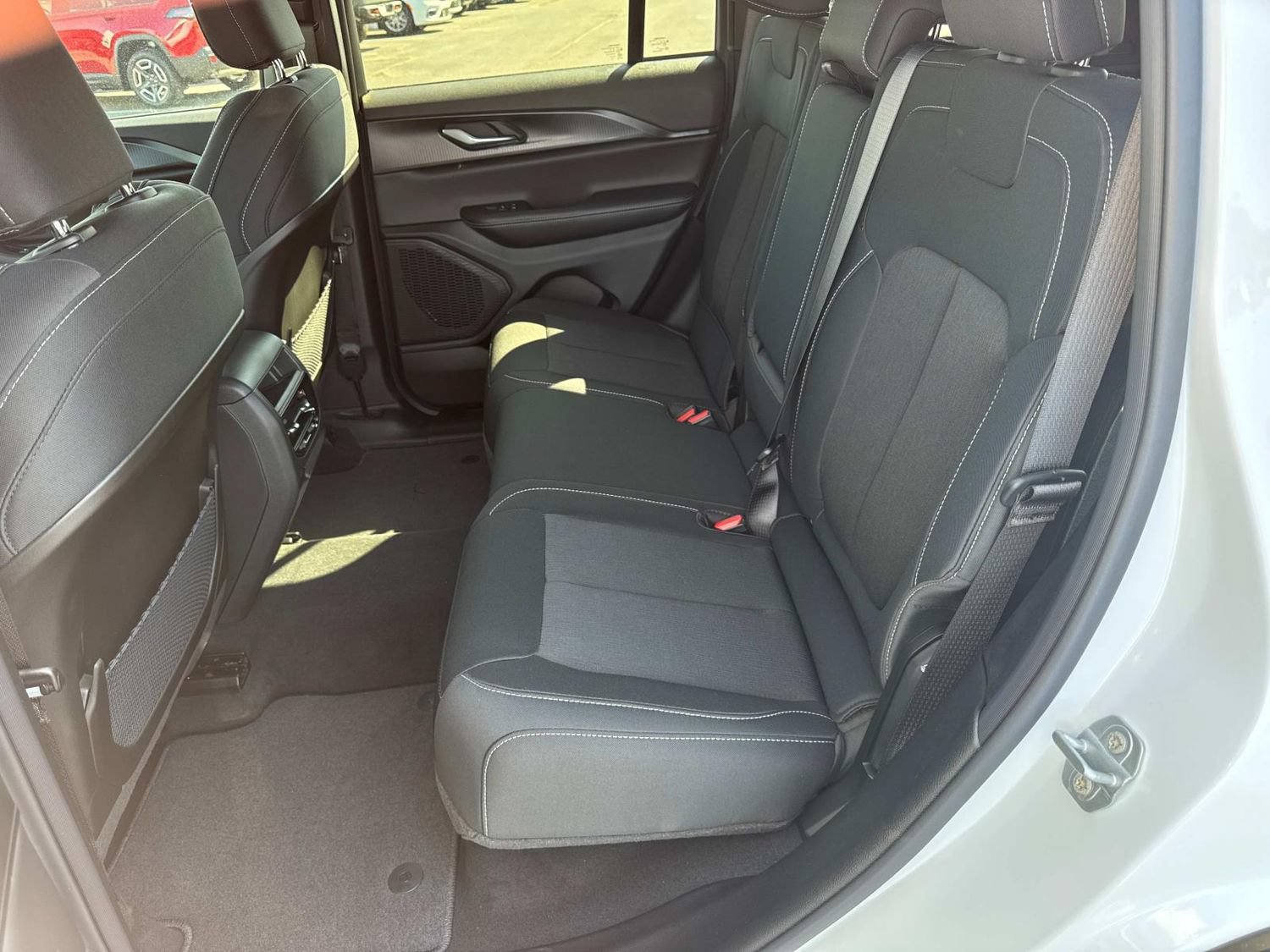 New 2026 Jeep Grand Cherokee Laredo X AWD/4WD image 19