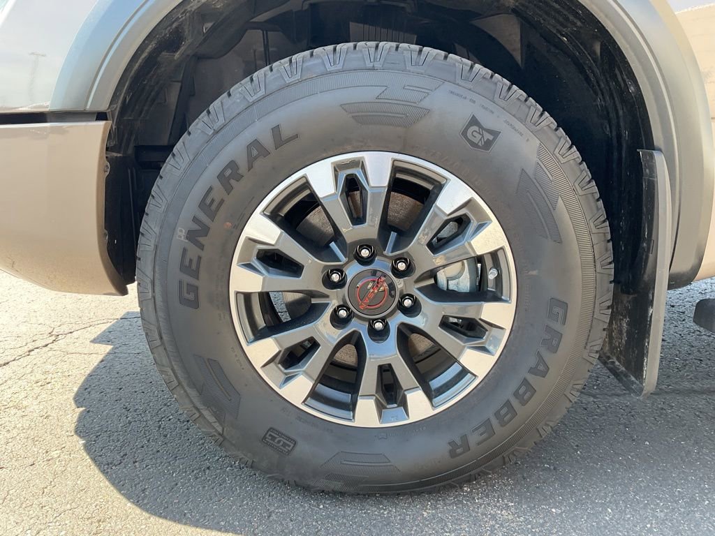 Used 2024 Nissan Titan PRO-4X w/ Off Road Protection Package image 9