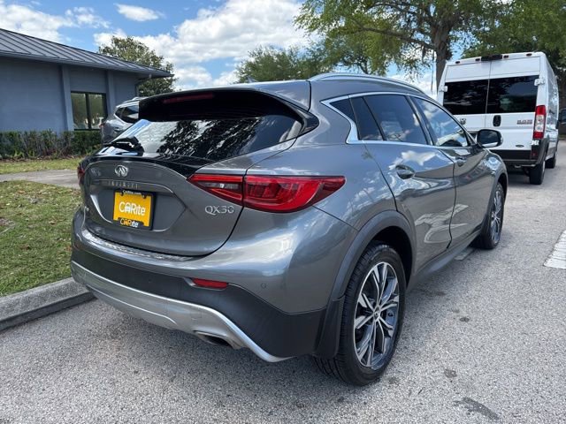 Used 2018 INFINITI QX30 Premium w/ Navigation Package AWD/4WD image 7