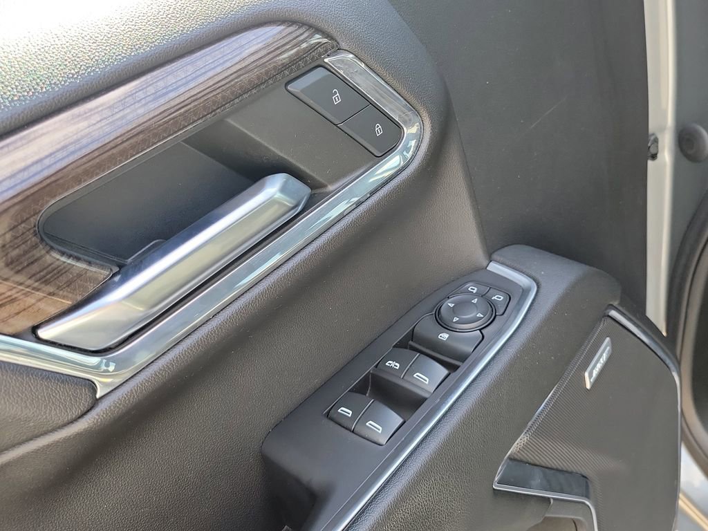 Used 2022 Chevrolet Silverado 1500 Custom image 23