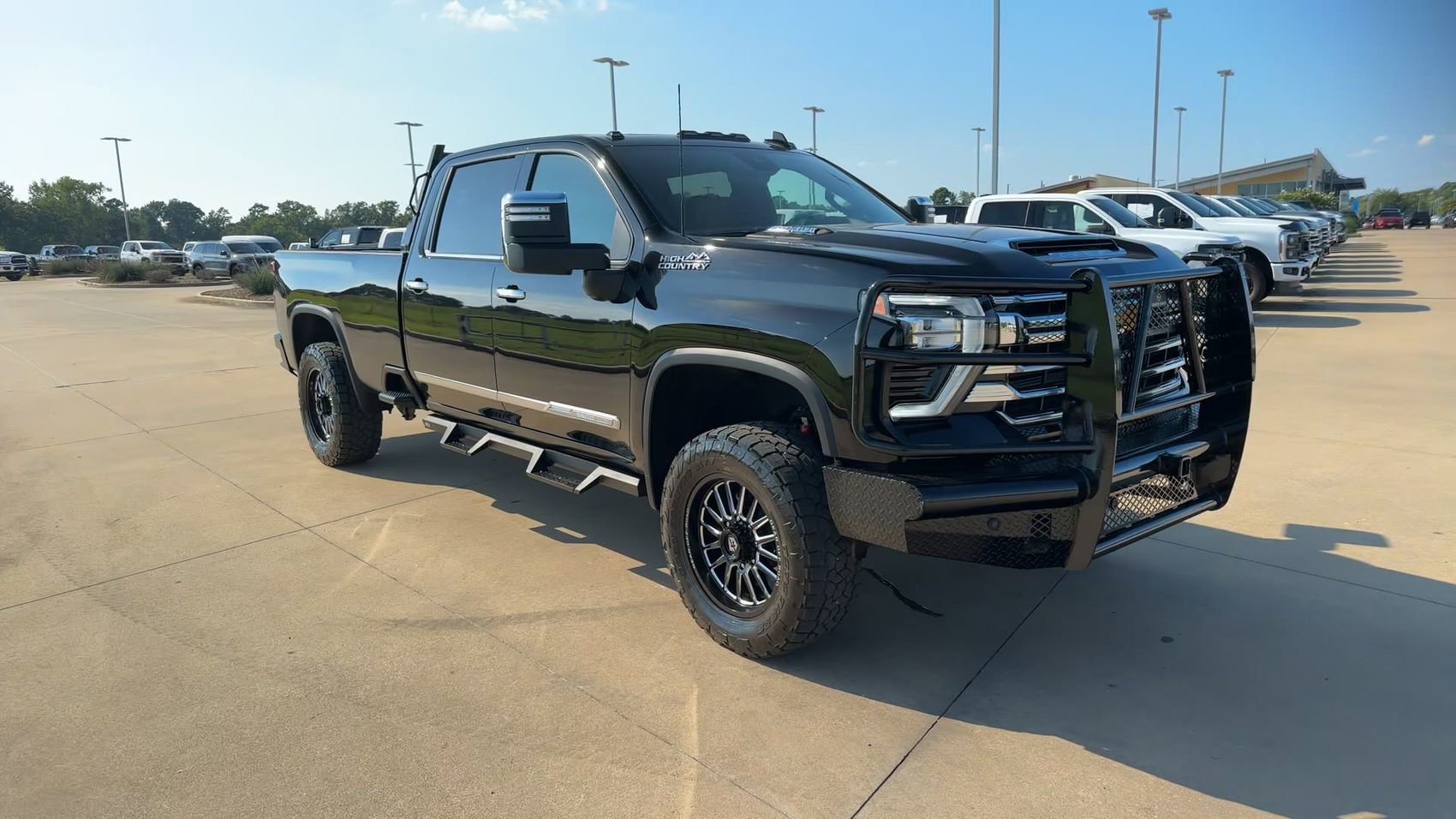 Used 2024 Chevrolet Silverado 3500 High Country w/ High Country Premium Package image 2