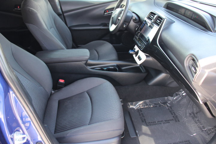 Used 2017 Toyota Prius Two image 18