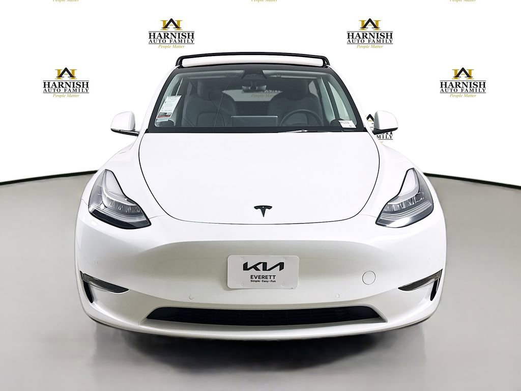 Used 2022 Tesla Model Y Long Range AWD/4WD image 2