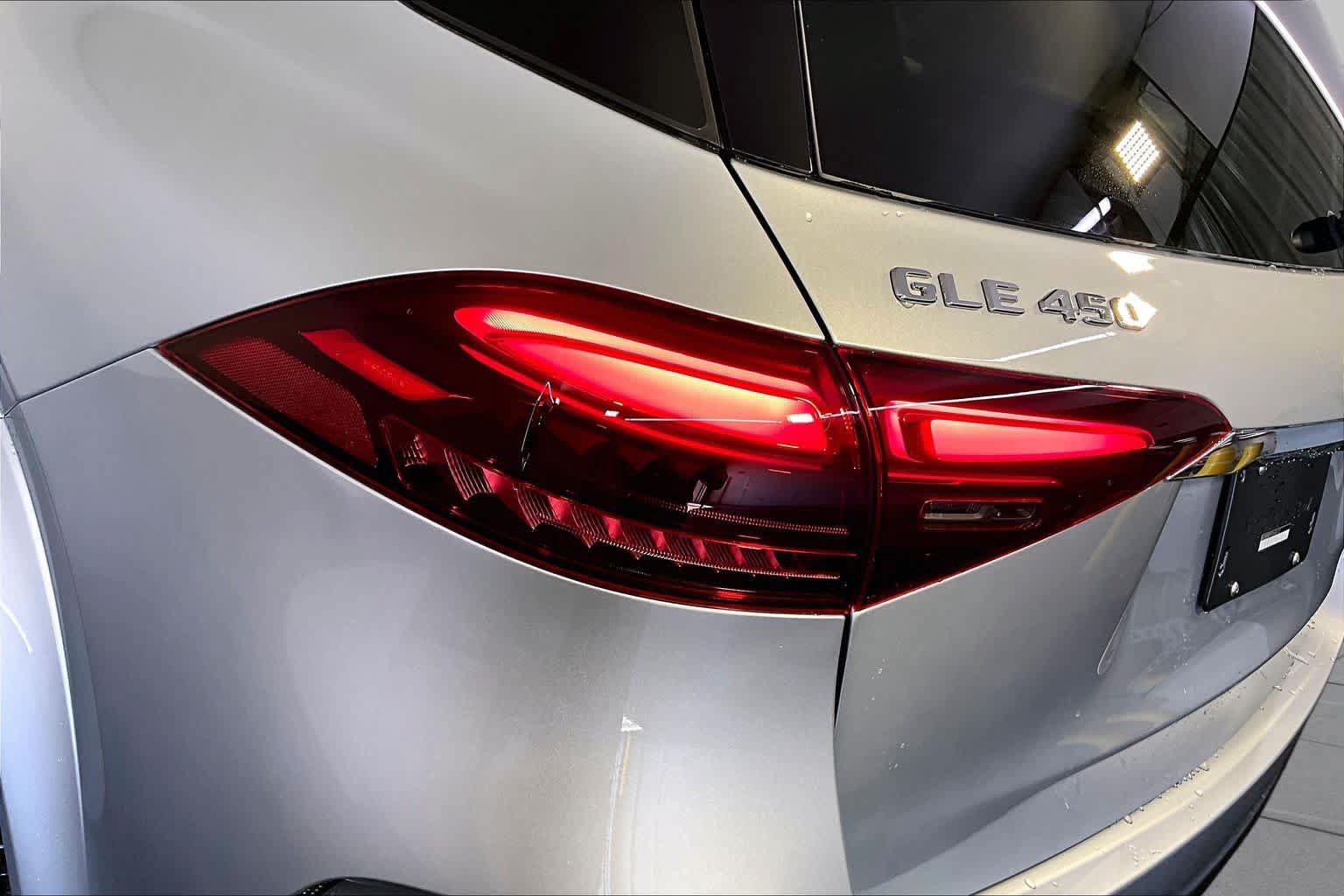 New 2026 Mercedes-Benz GLE 450 4MATIC image 5