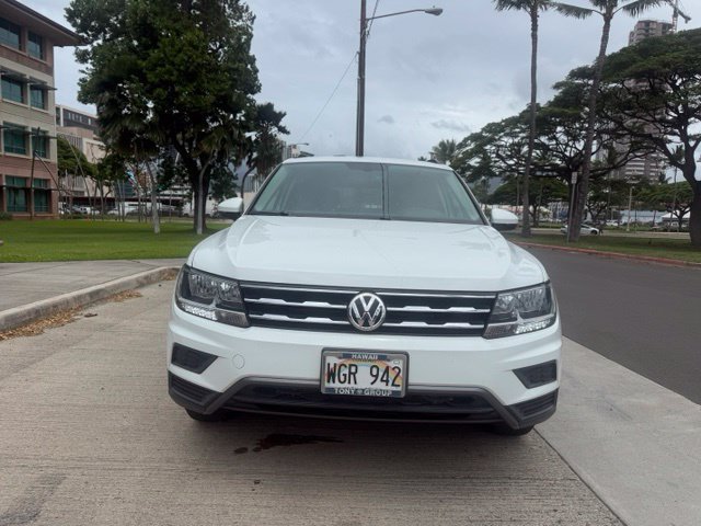 Used 2021 Volkswagen Tiguan SE FWD image 2