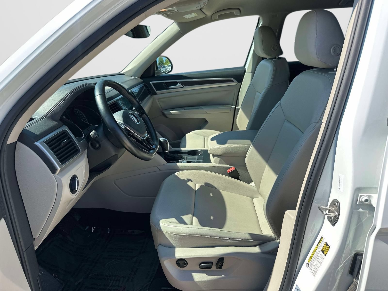 Used 2018 Volkswagen Atlas SE FWD image 15