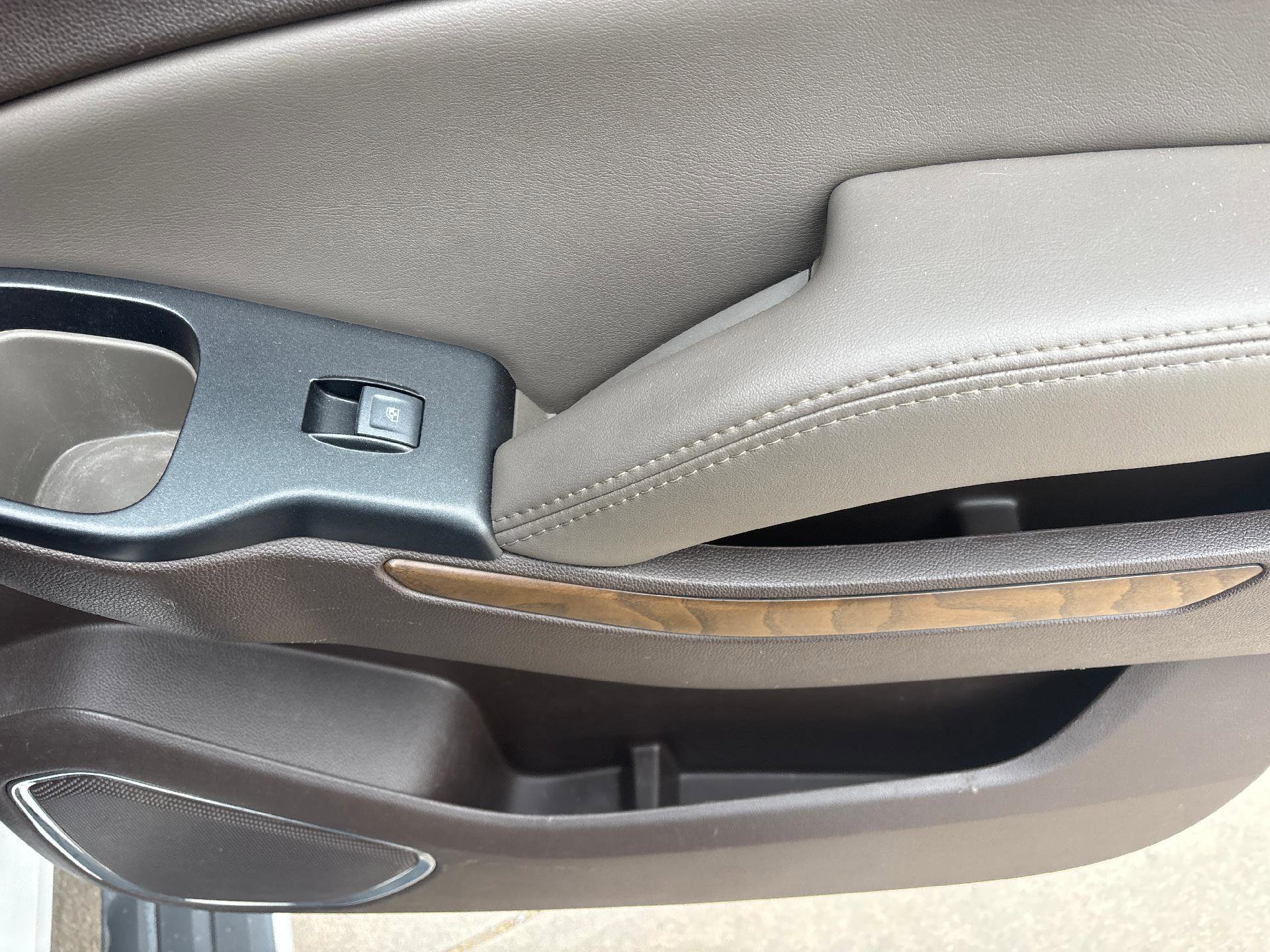 Used 2020 GMC Yukon XL Denali w/ Denali Premium Package image 37