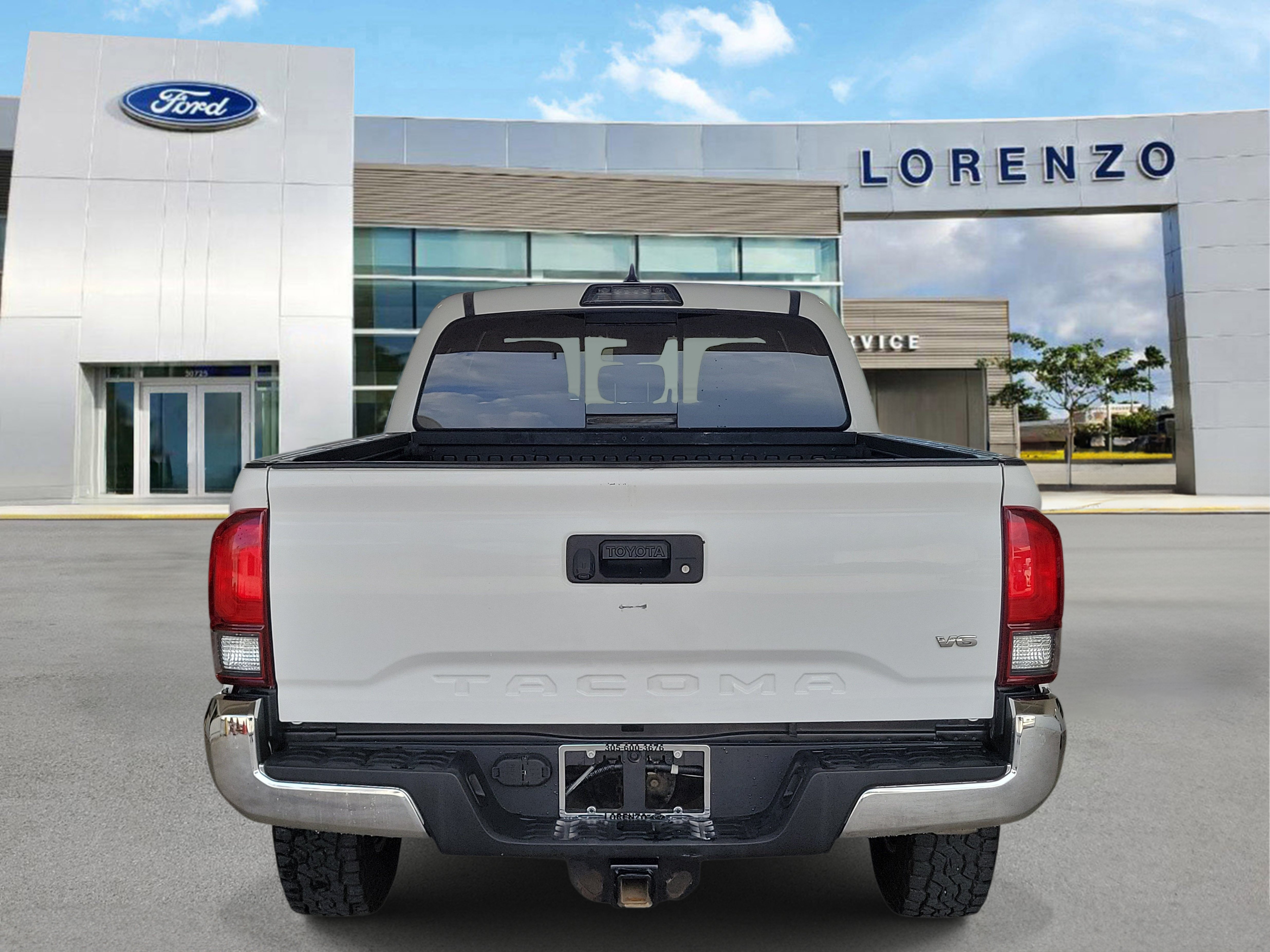 Used 2019 Toyota Tacoma TRD Off-Road AWD/4WD image 6