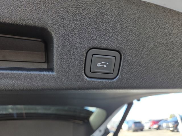 New 2026 GMC Acadia Denali w/ Super Cruise Package image 9