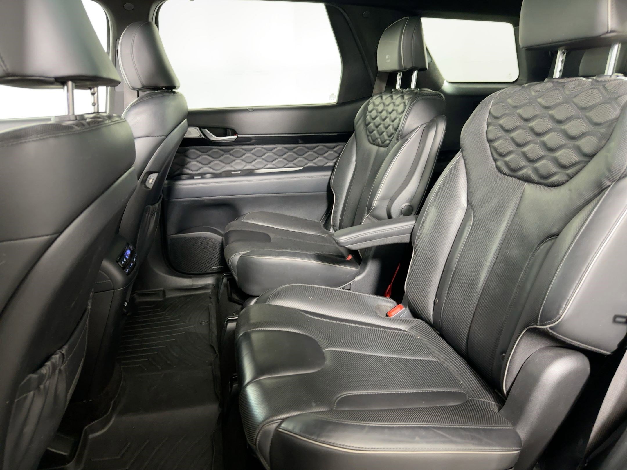Used 2020 Hyundai Palisade Limited image 15