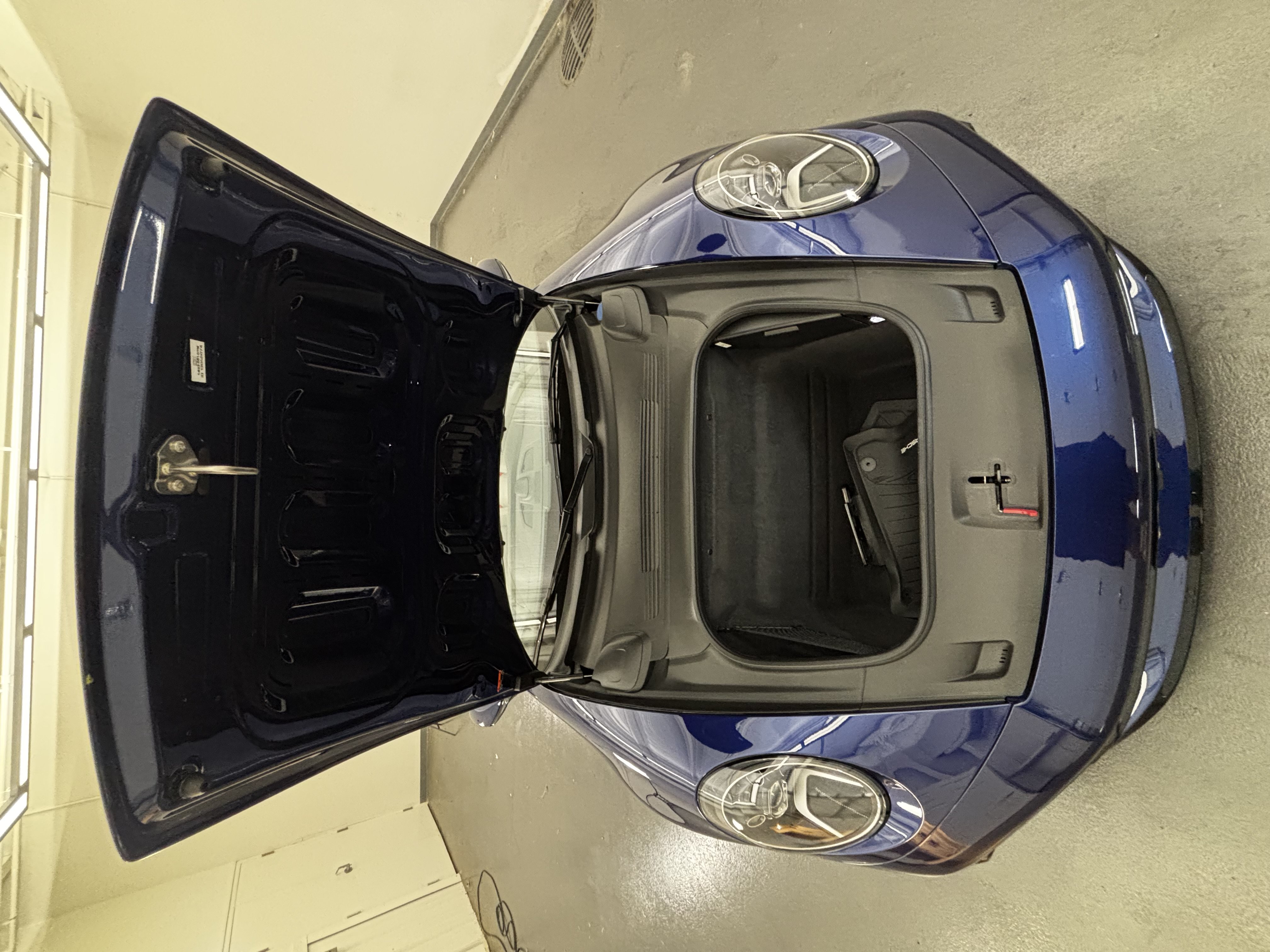 Used 2024 Porsche 911 Carrera 4S AWD/4WD image 3