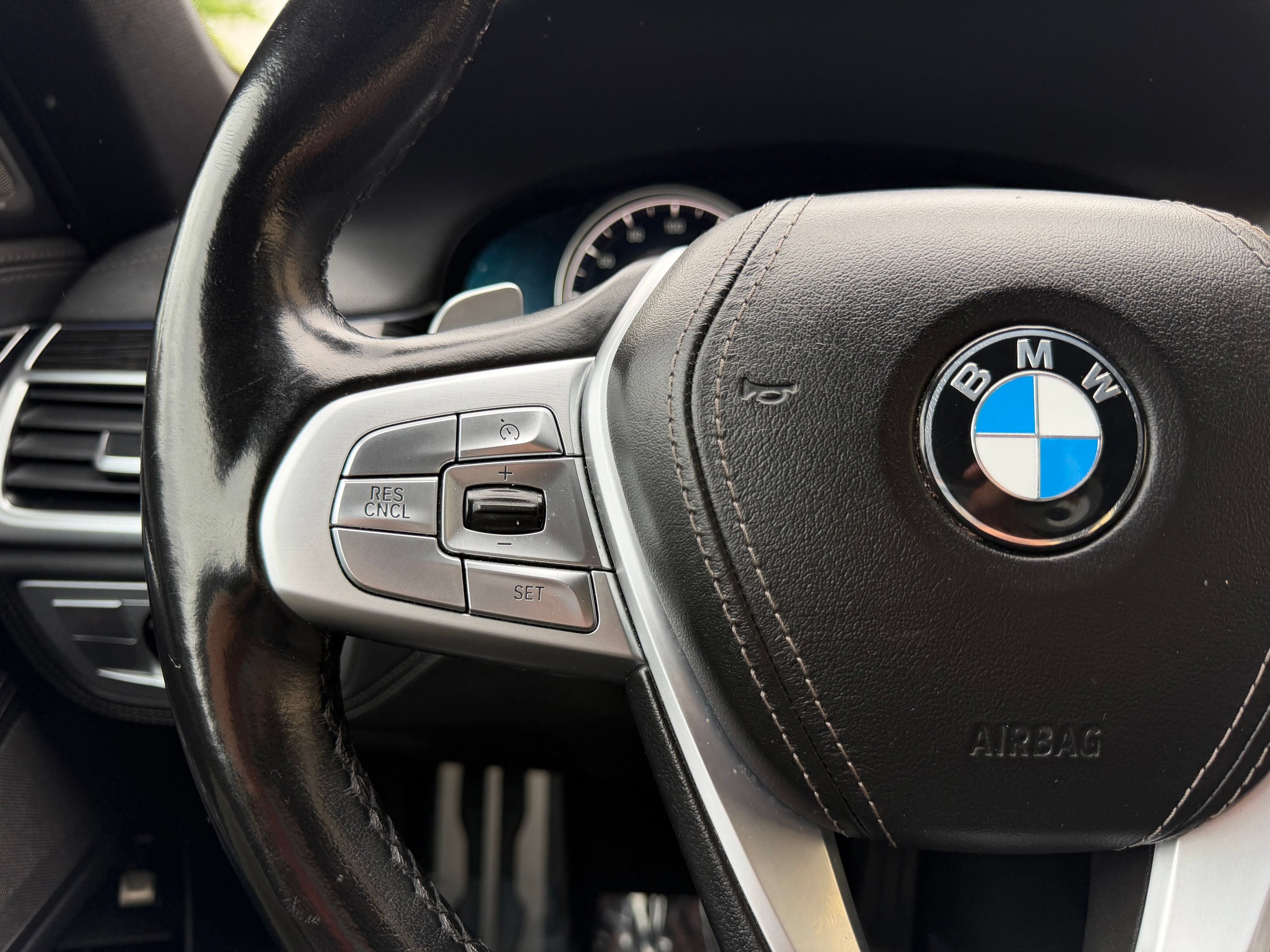Used 2019 BMW 740i xDrive w/ M Sport Package AWD/4WD image 36