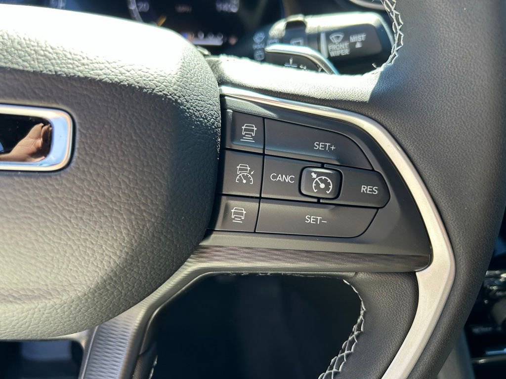 New 2025 Jeep Grand Cherokee Laredo X image 15