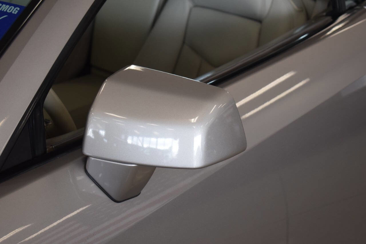 Used 2005 Cadillac XLR image 32