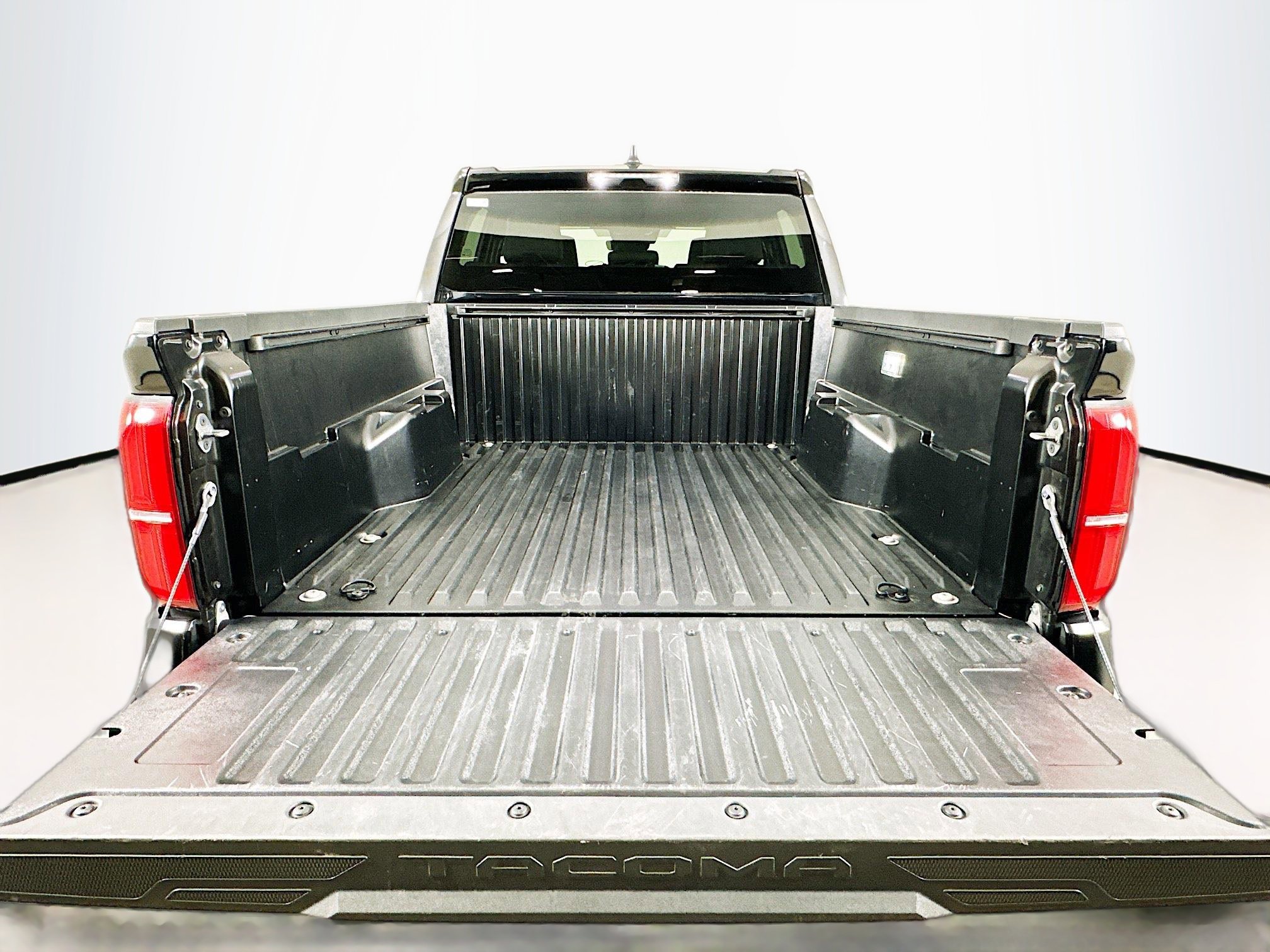 Used 2024 Toyota Tacoma TRD Off-Road image 27