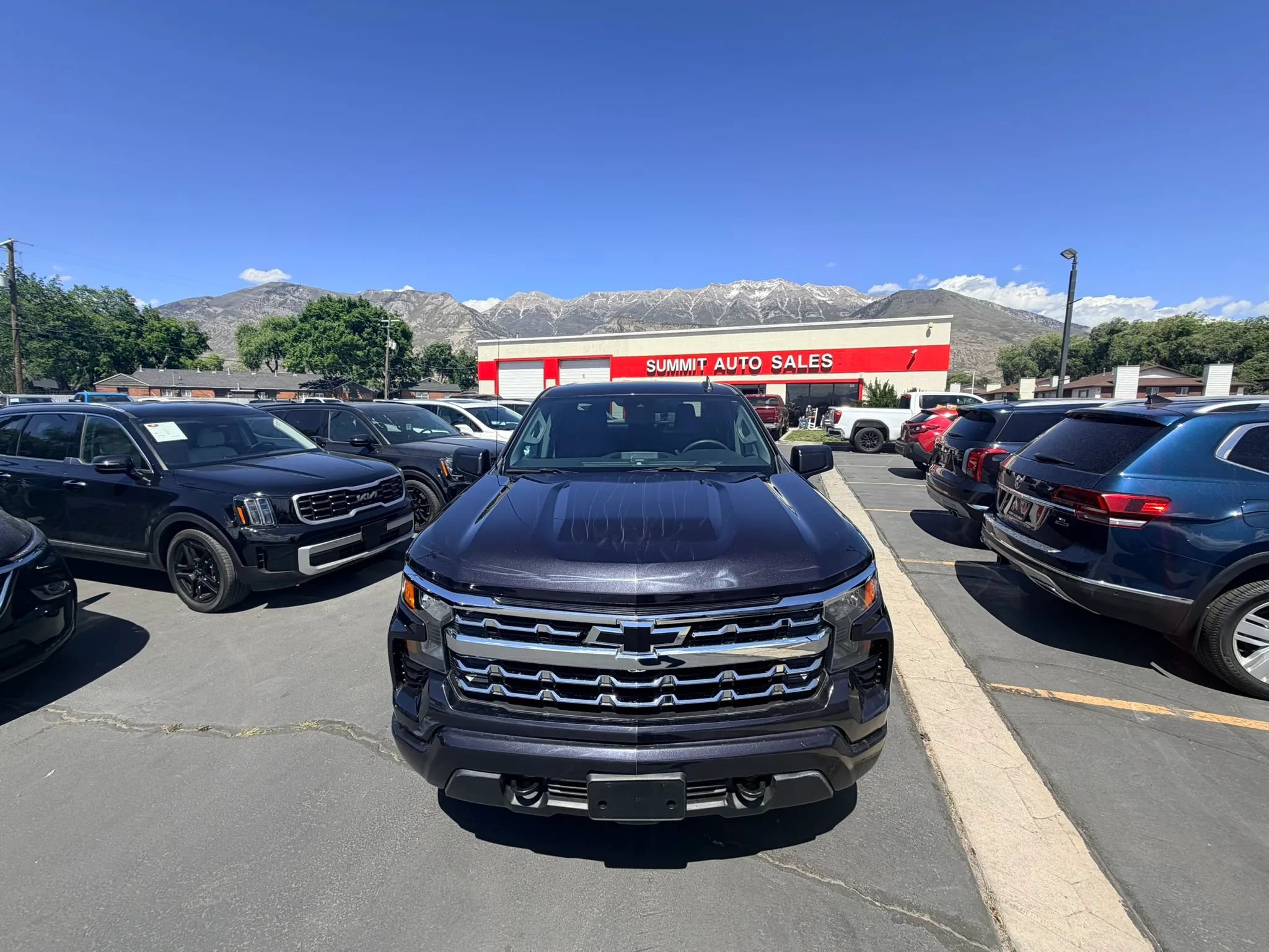Used 2023 Chevrolet Silverado 1500 Custom w/ LPO, Dark Essentials Package AWD/4WD image 9