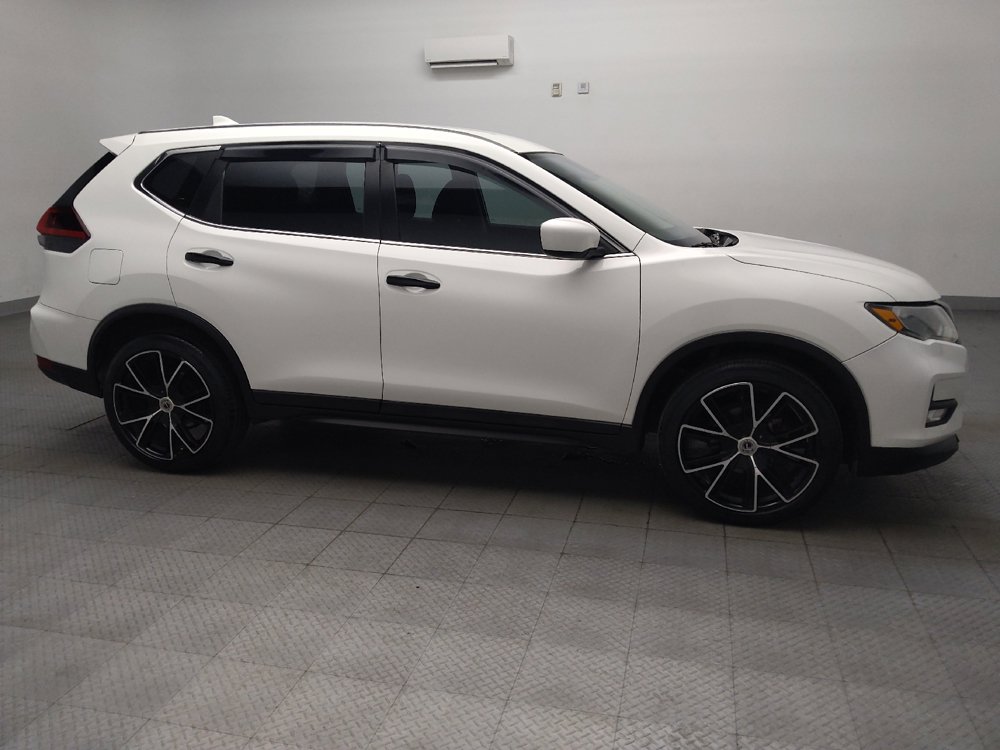 Used 2020 Nissan Rogue S FWD image 11
