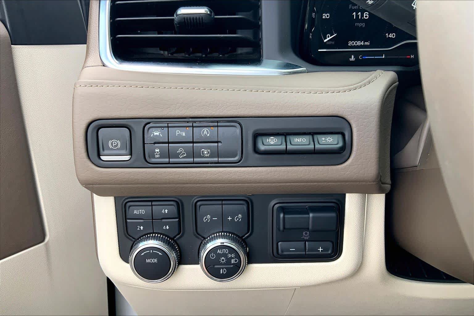 Used 2023 GMC Yukon XL Denali w/ Max Trailering Package AWD/4WD image 36