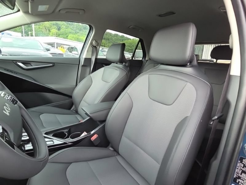 New 2026 Kia Niro Wind FWD image 26