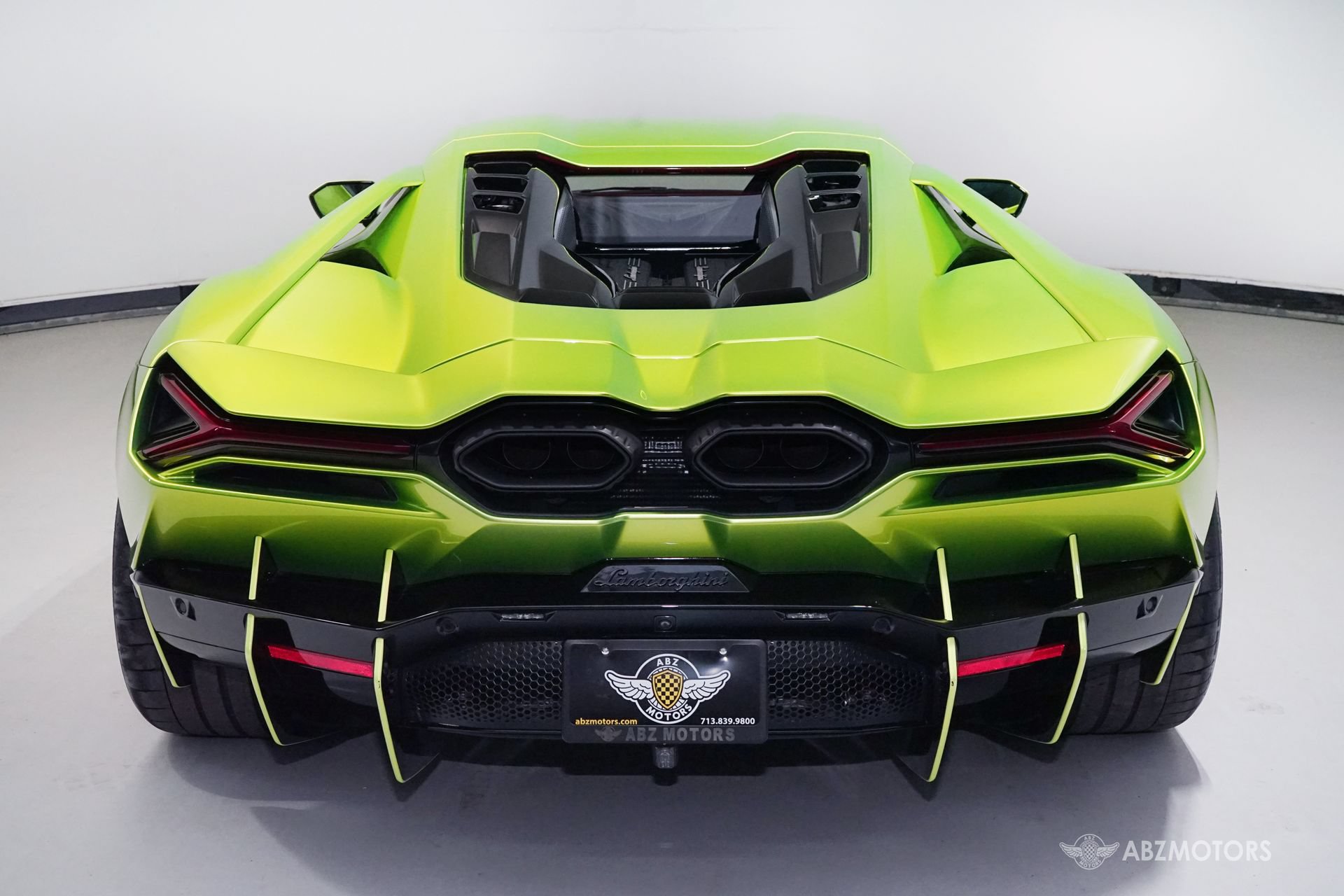 Used 2024 Lamborghini Revuelto AWD/4WD image 8