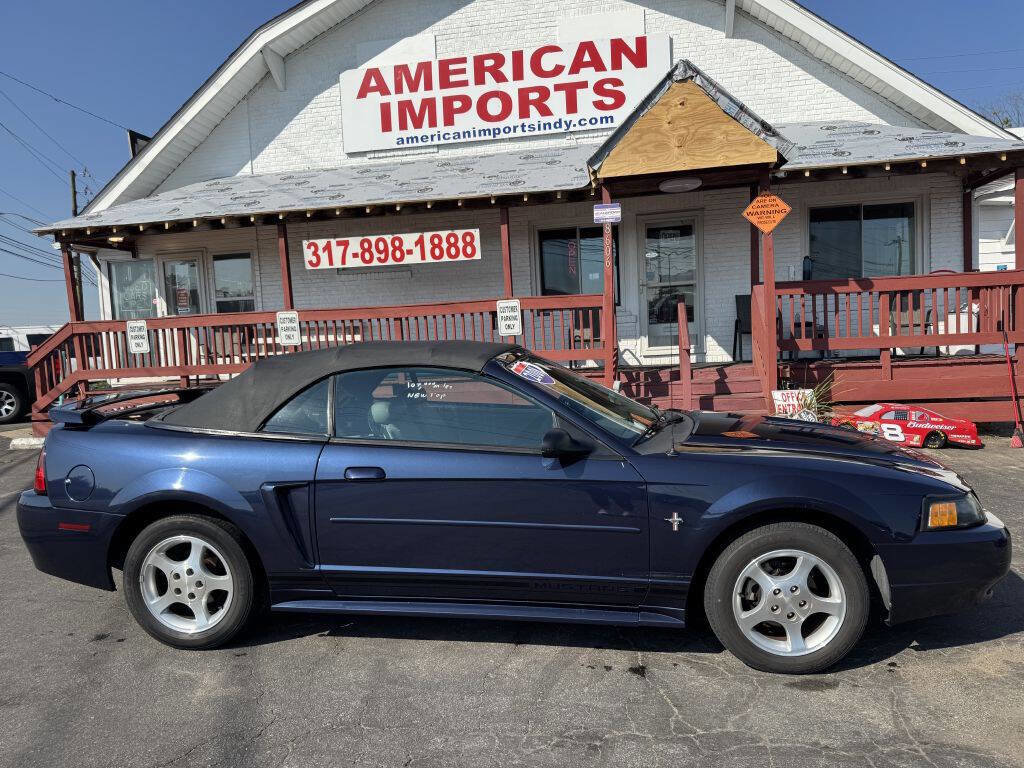 Used 2001 Ford Mustang Convertible image 1