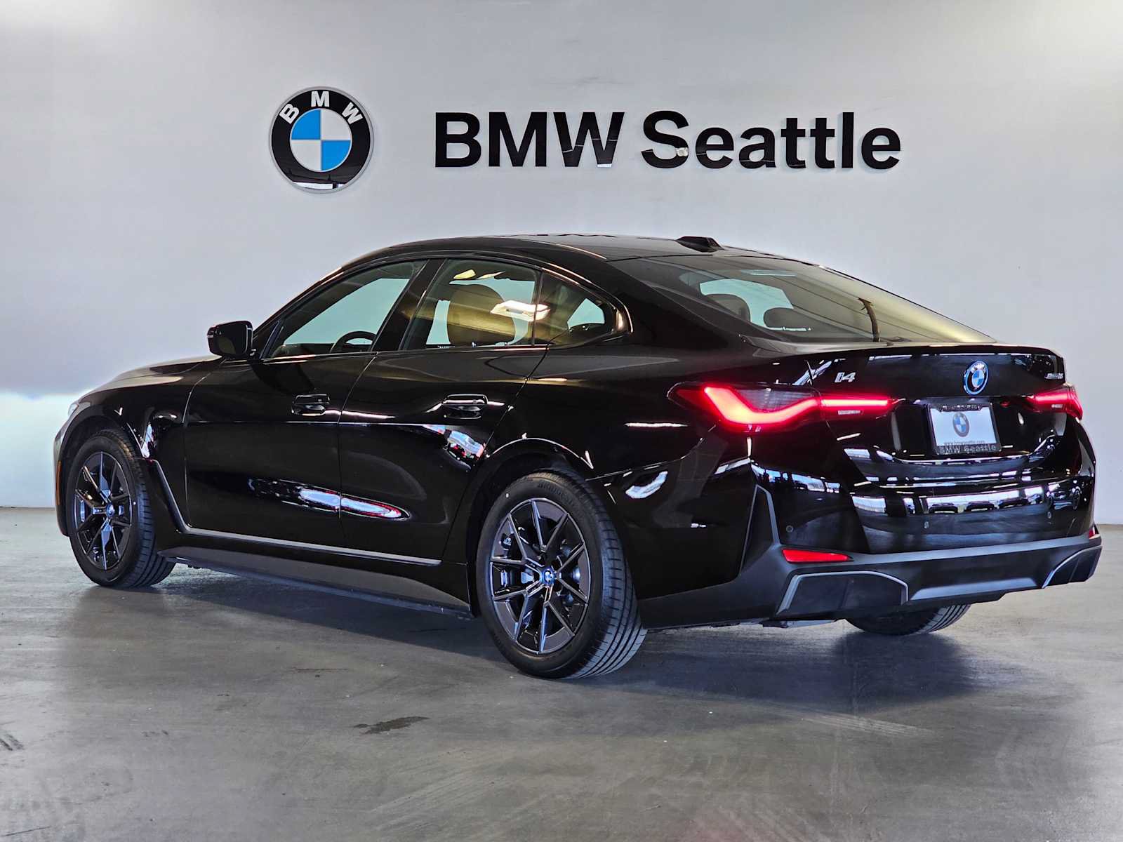 Certified 2023 BMW i4 eDrive35 w/ Premium Package RWD image 4
