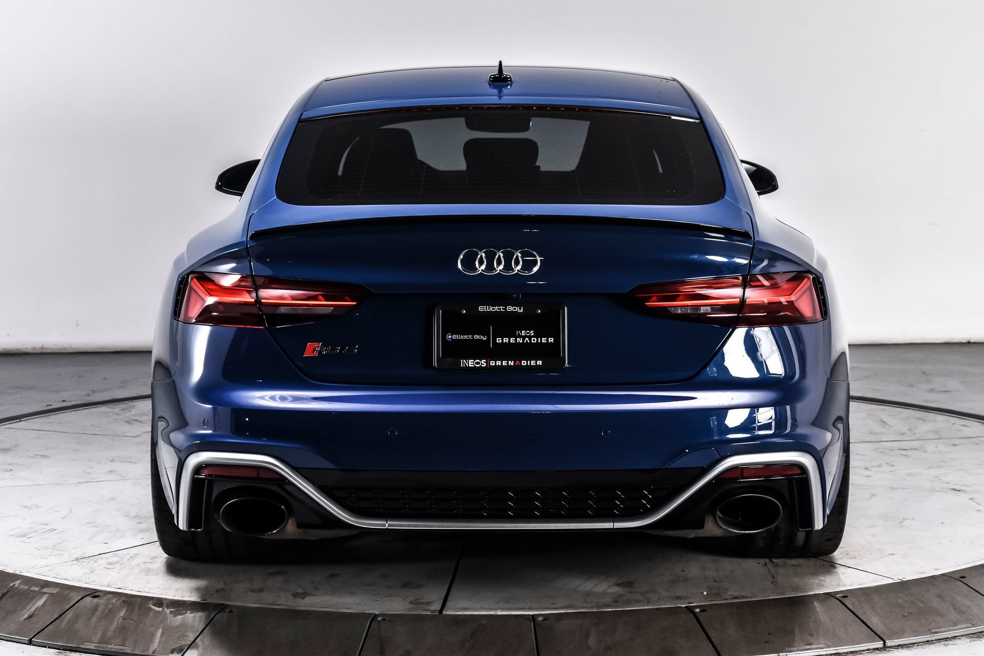 Used 2023 Audi RS 5 Sportback AWD/4WD image 5