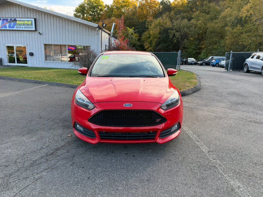 Used 2016 Ford Focus ST w/ Equipment Group 401A FWD image 11
