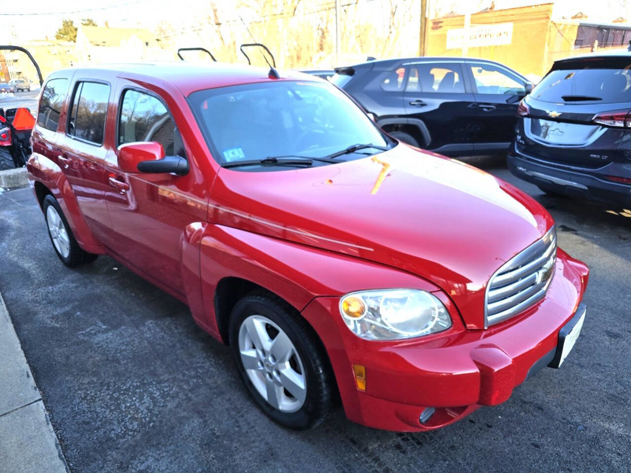 Used 2010 Chevrolet HHR LT image 3