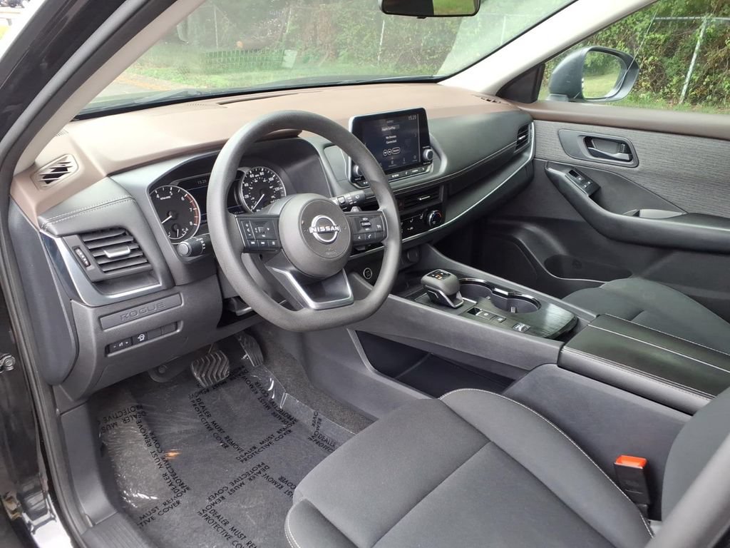 Used 2023 Nissan Rogue S FWD image 12
