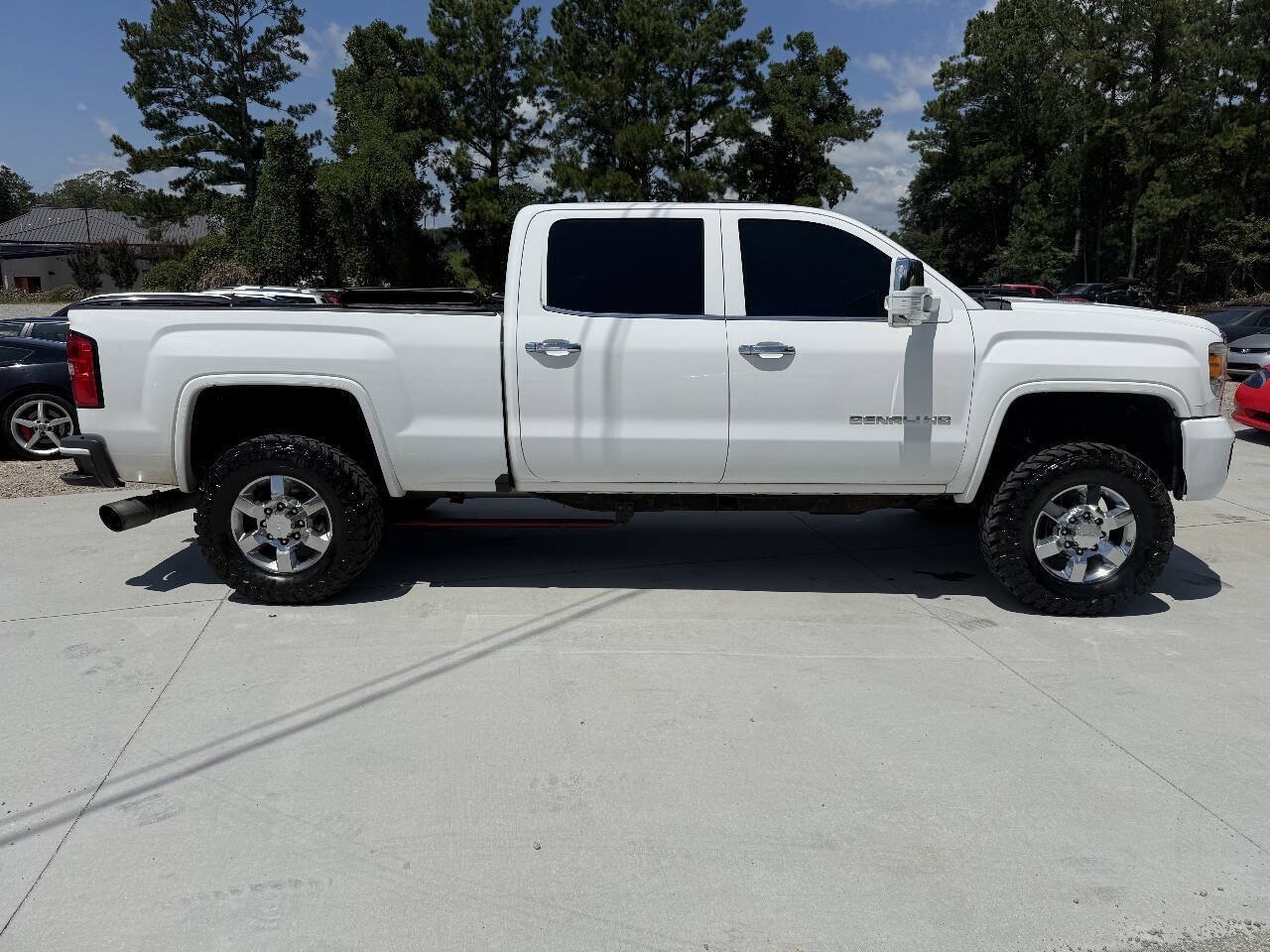 Used 2016 GMC Sierra 3500 Denali w/ Duramax Plus Package AWD/4WD image 9