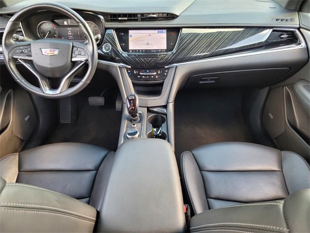 Used 2023 Cadillac XT6 Premium Luxury image 15