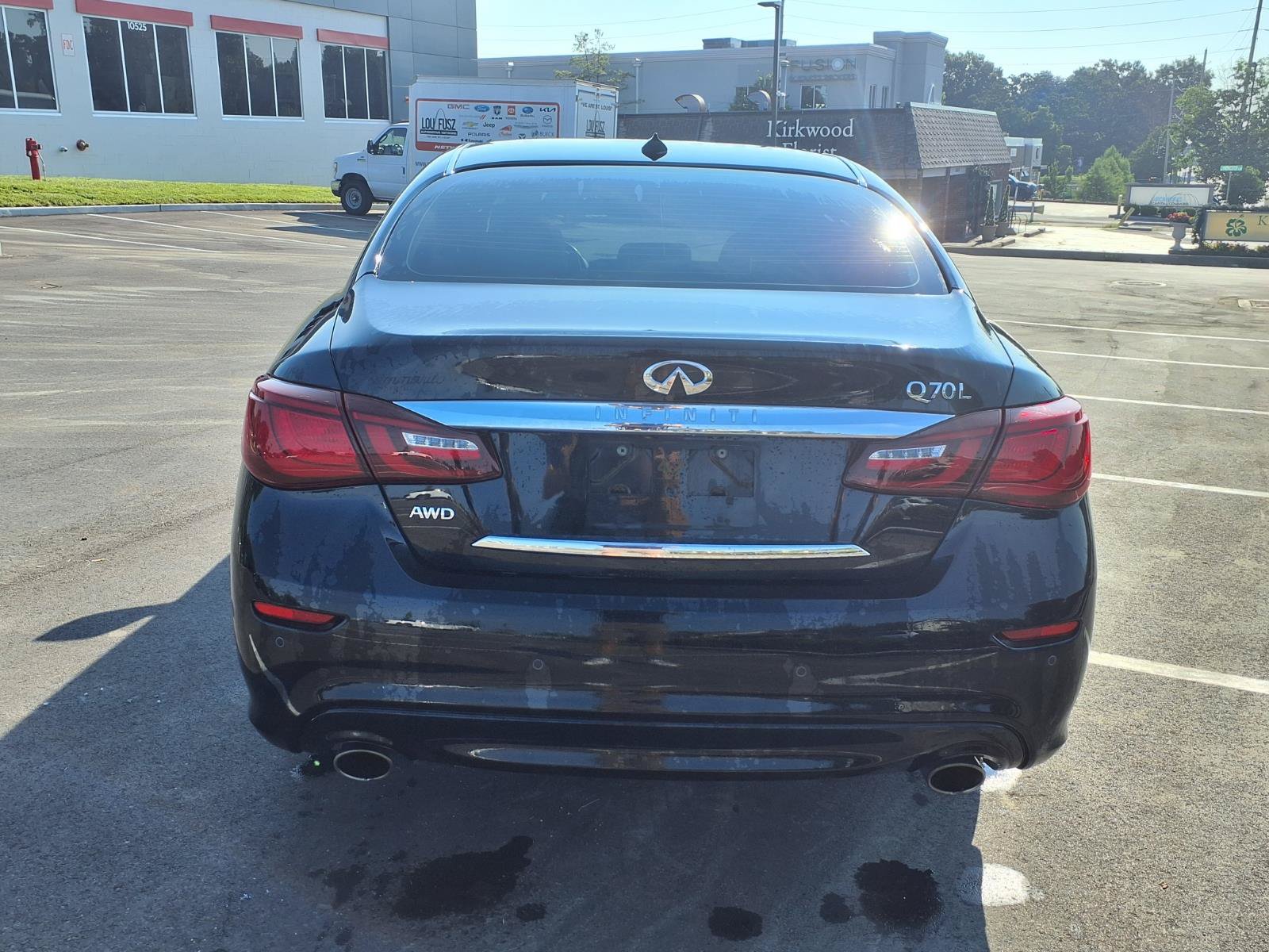 Used 2015 INFINITI Q70 L 3.7 AWD/4WD image 25
