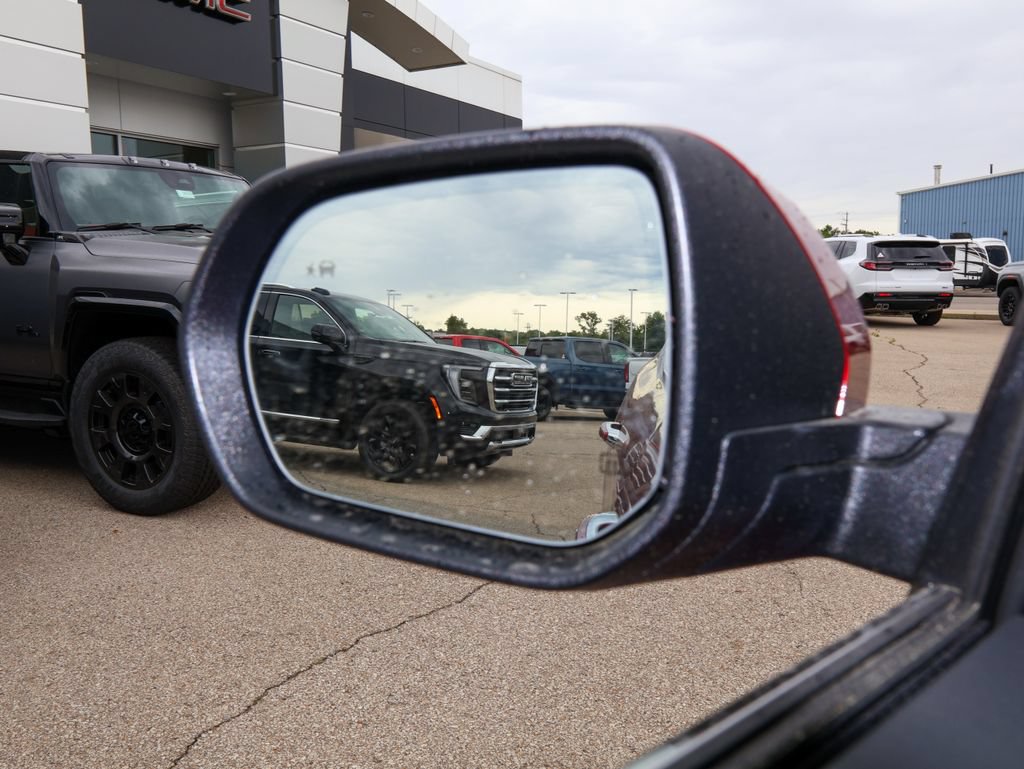 New 2026 GMC Acadia Denali Ultimate w/ LPO, Floor Liner Package AWD/4WD image 33