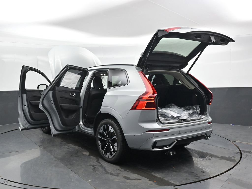 New 2026 Volvo XC60 T8 Plus w/ Protection Package Premier image 48