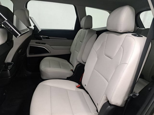 Used 2022 Kia Telluride S AWD/4WD image 14