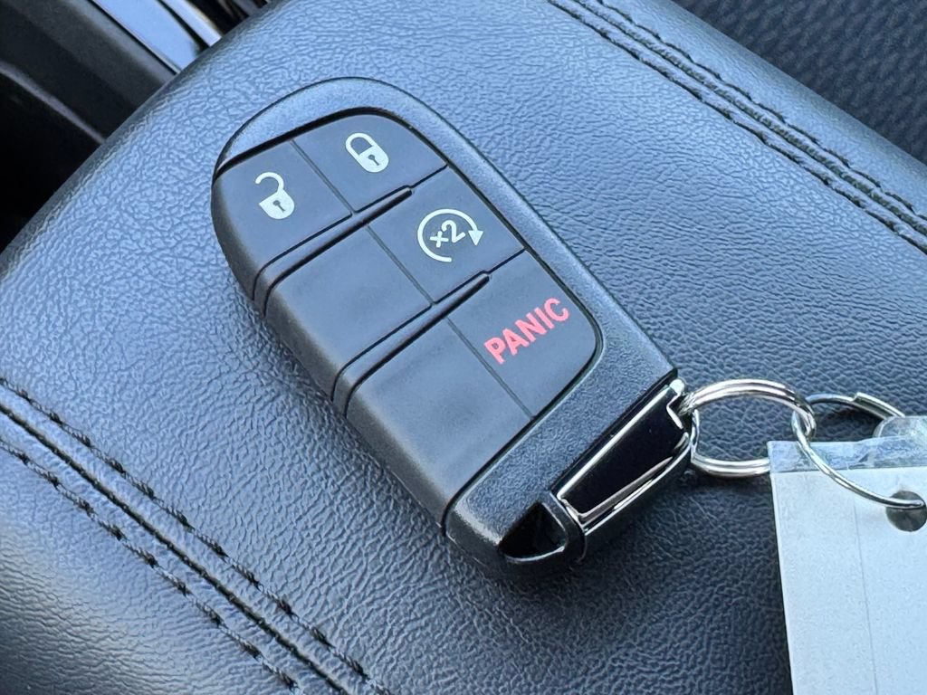 New 2026 Jeep Compass Latitude AWD/4WD image 30