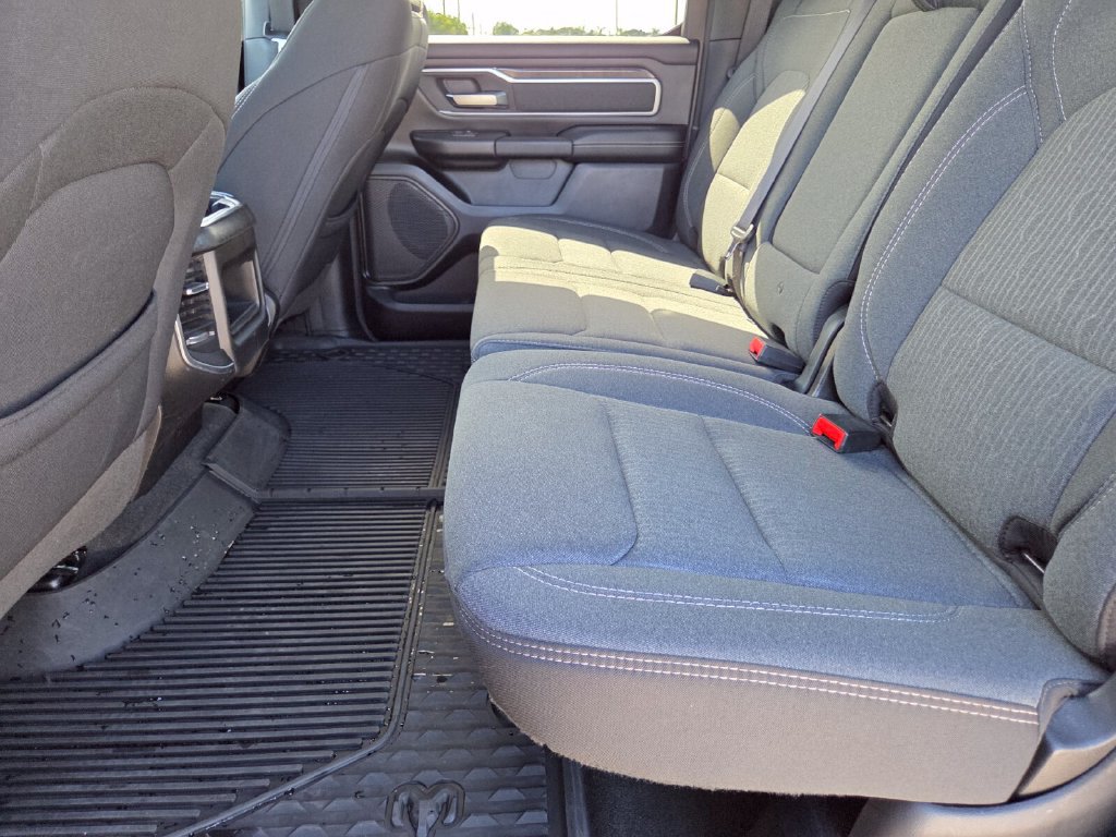 Used 2020 RAM 1500 Big Horn RWD image 22