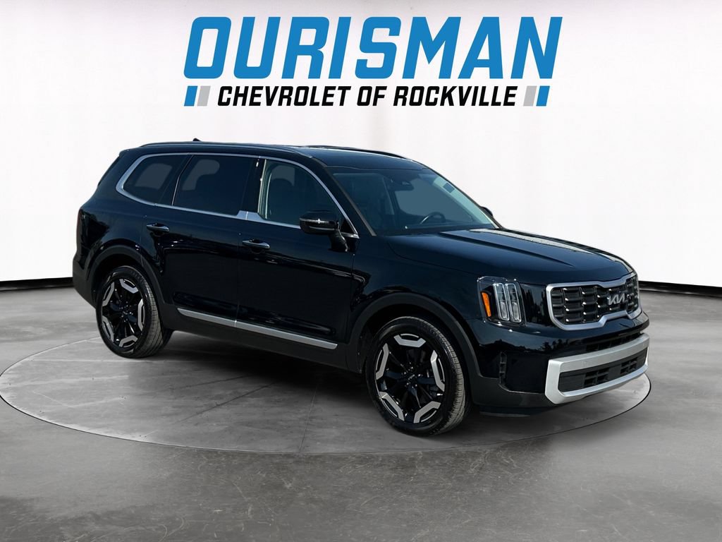 Used 2025 Kia Telluride S FWD image 1