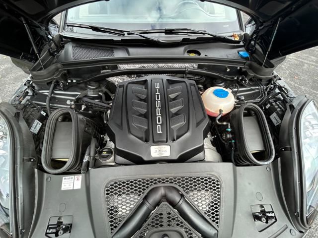Used 2018 Porsche Macan GTS image 41