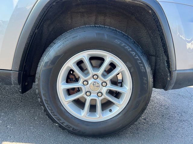 Used 2018 Jeep Grand Cherokee Laredo image 17